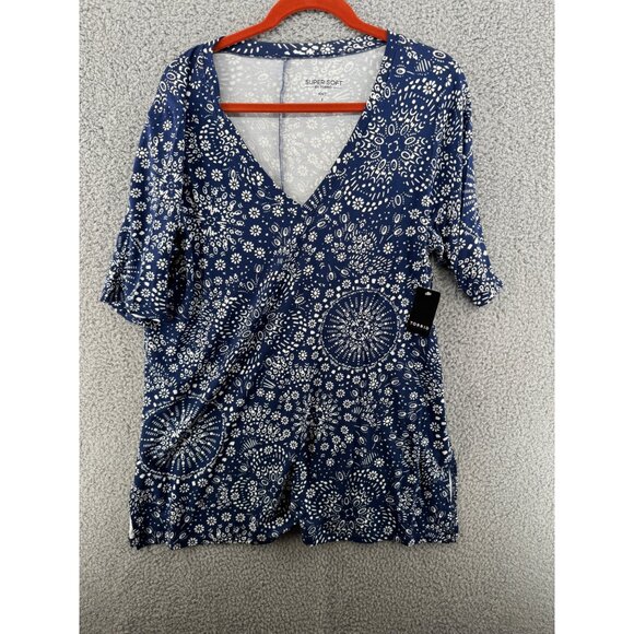 Torrid Women's Mandala Print Super Soft V-Neck Knit Tunic Top Size 1X NWT - Picture 1 of 6